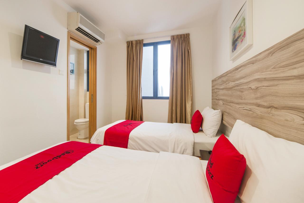 Hotel Reddoorz Plus @ Victoria Street Singapura